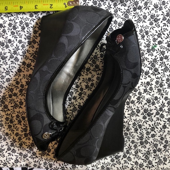 Classic Coach wedges! - Picture 8 of 8